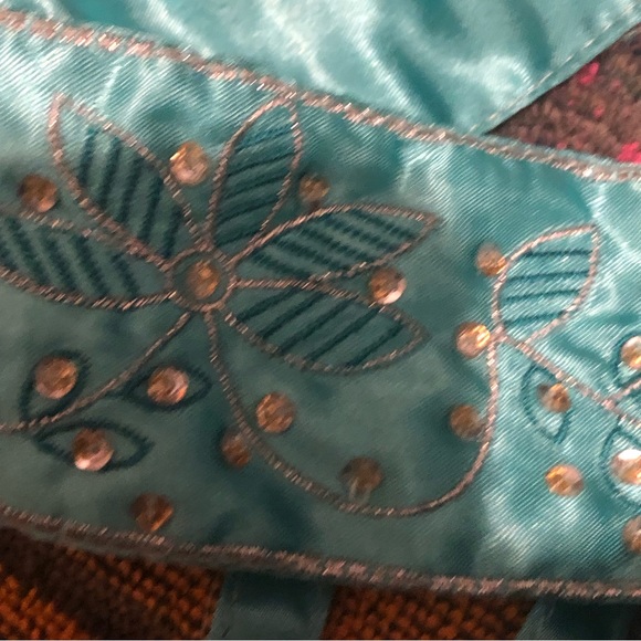 Chinese Embroidered Satin Belt - 728 $25 or $20 w/offer - Picture 3 of 4